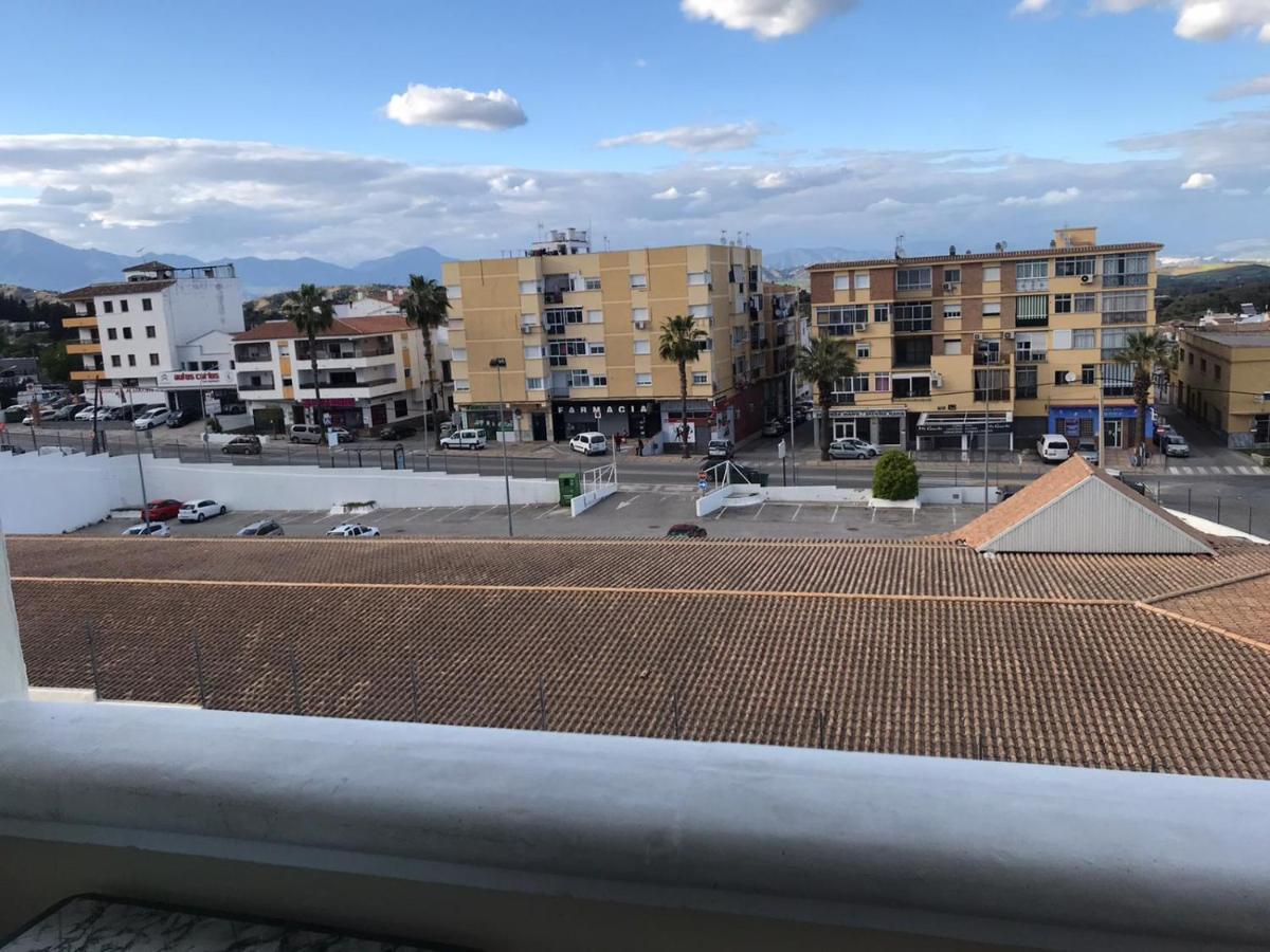 Habitacion Grande Con Bano Privado En Coin A 30Km De La Playa Esterno foto