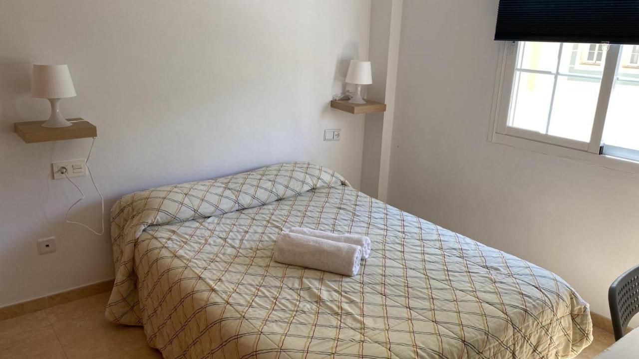 Habitacion Grande Con Bano Privado En Coin A 30Km De La Playa Esterno foto