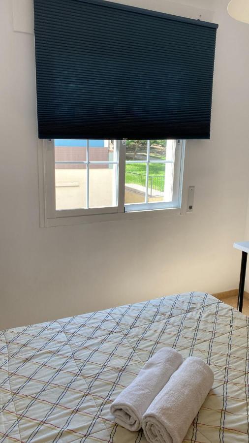 Habitacion Grande Con Bano Privado En Coin A 30Km De La Playa Esterno foto