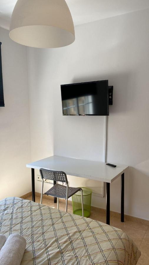Habitacion Grande Con Bano Privado En Coin A 30Km De La Playa Esterno foto
