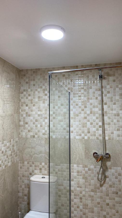 Habitacion Grande Con Bano Privado En Coin A 30Km De La Playa Esterno foto